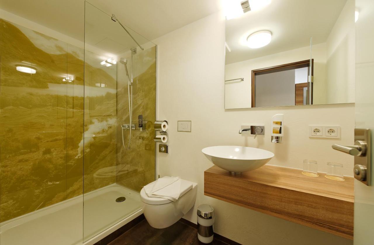 Hotel Zur Post Лайпхайм Екстериор снимка