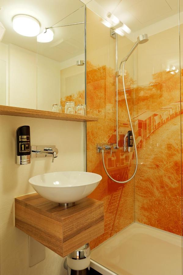 Hotel Zur Post Лайпхайм Екстериор снимка