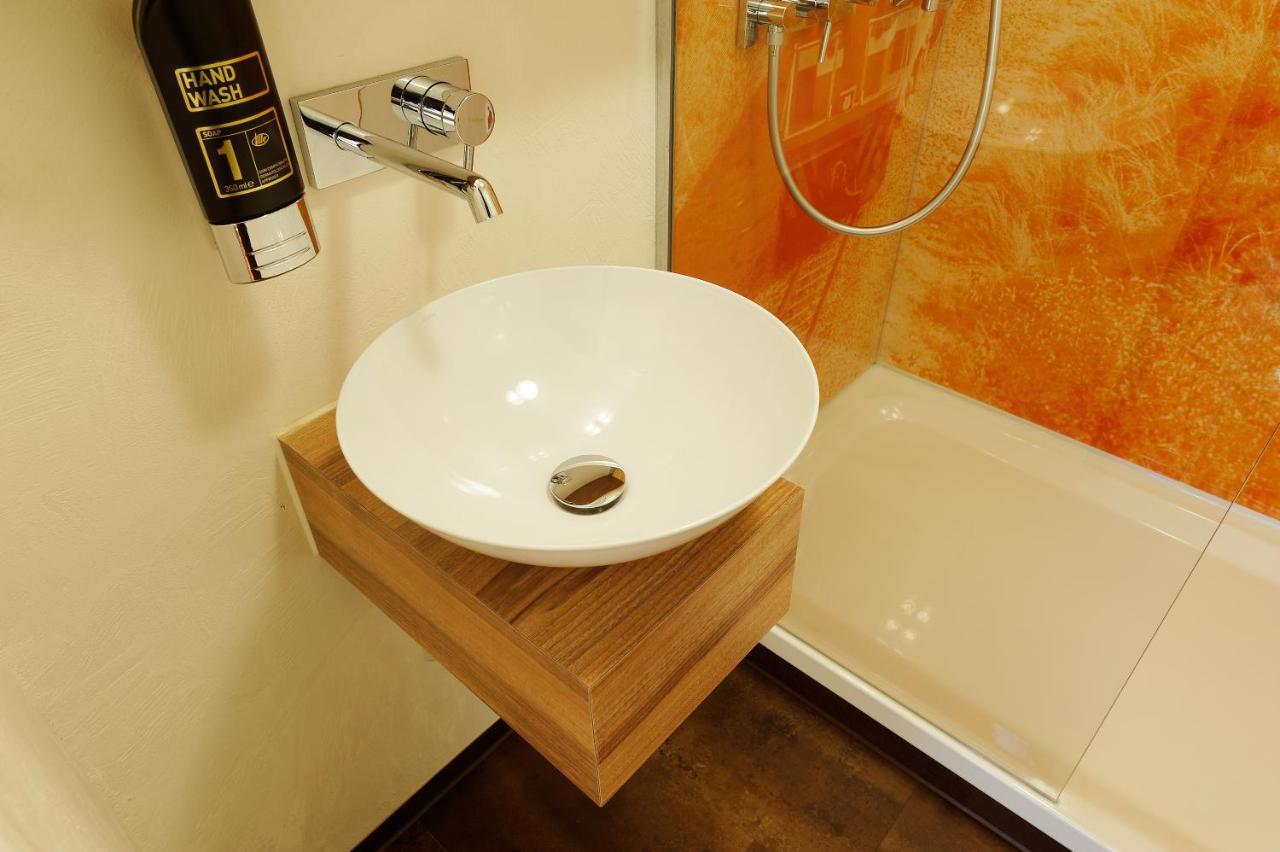 Hotel Zur Post Лайпхайм Екстериор снимка