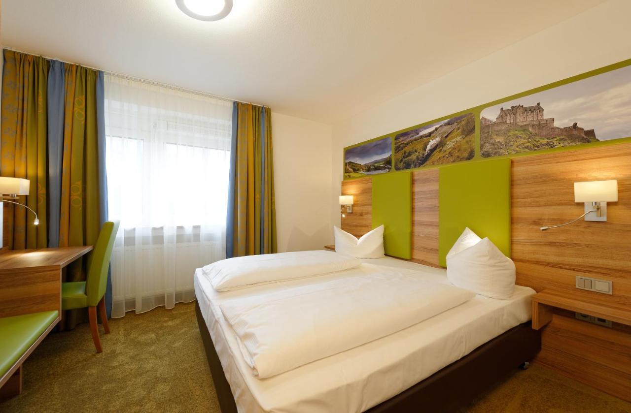Hotel Zur Post Лайпхайм Екстериор снимка