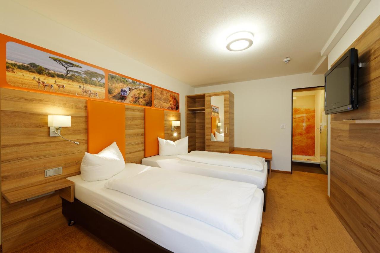 Hotel Zur Post Лайпхайм Екстериор снимка